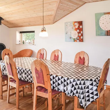 Дом отдыха Pet Friendly Home In Oksbol With Sauna *
